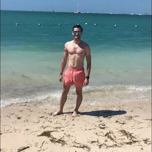 Meet your Posher, Robert